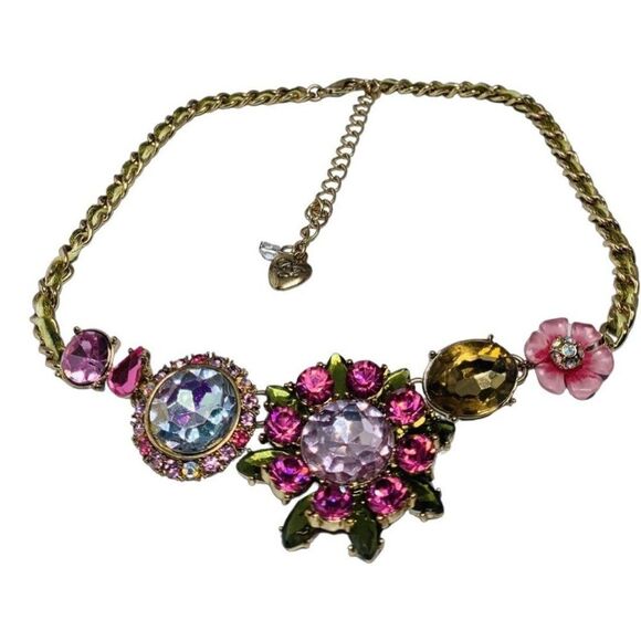Betsey Johnson Icy Pink Crystal Flower Necklace 19"  Hawaiian Luau Cottagecore - Picture 6 of 8